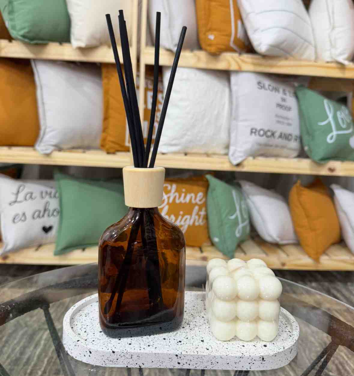 CONTENEDOR DIFUSOR PETACA AMBAR  CON TAPA DE MADERA 200CC