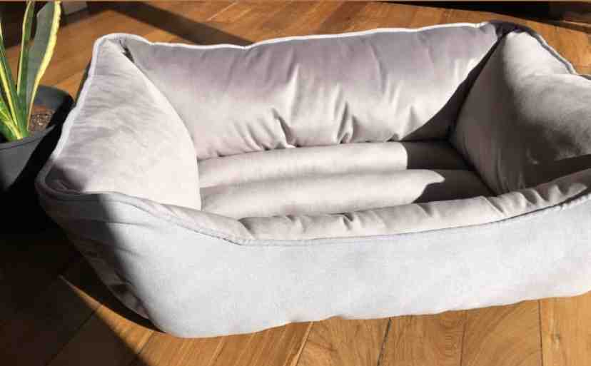 MOISES  PREMIUM  GRIS 65 x 45 cm 