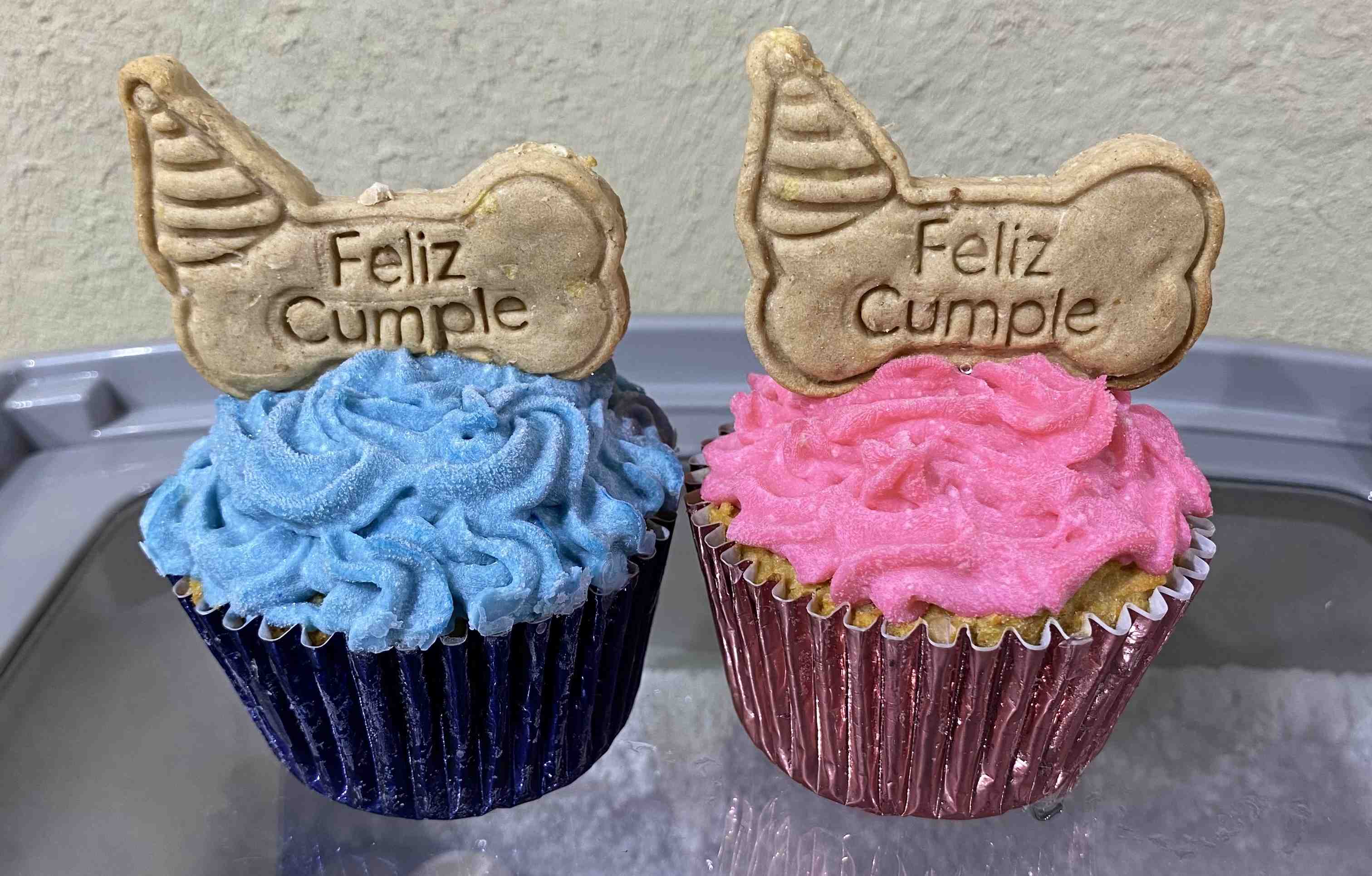 MUFFINS CYNO FELIZ CUMPLE (CONSULTAR COLORES)