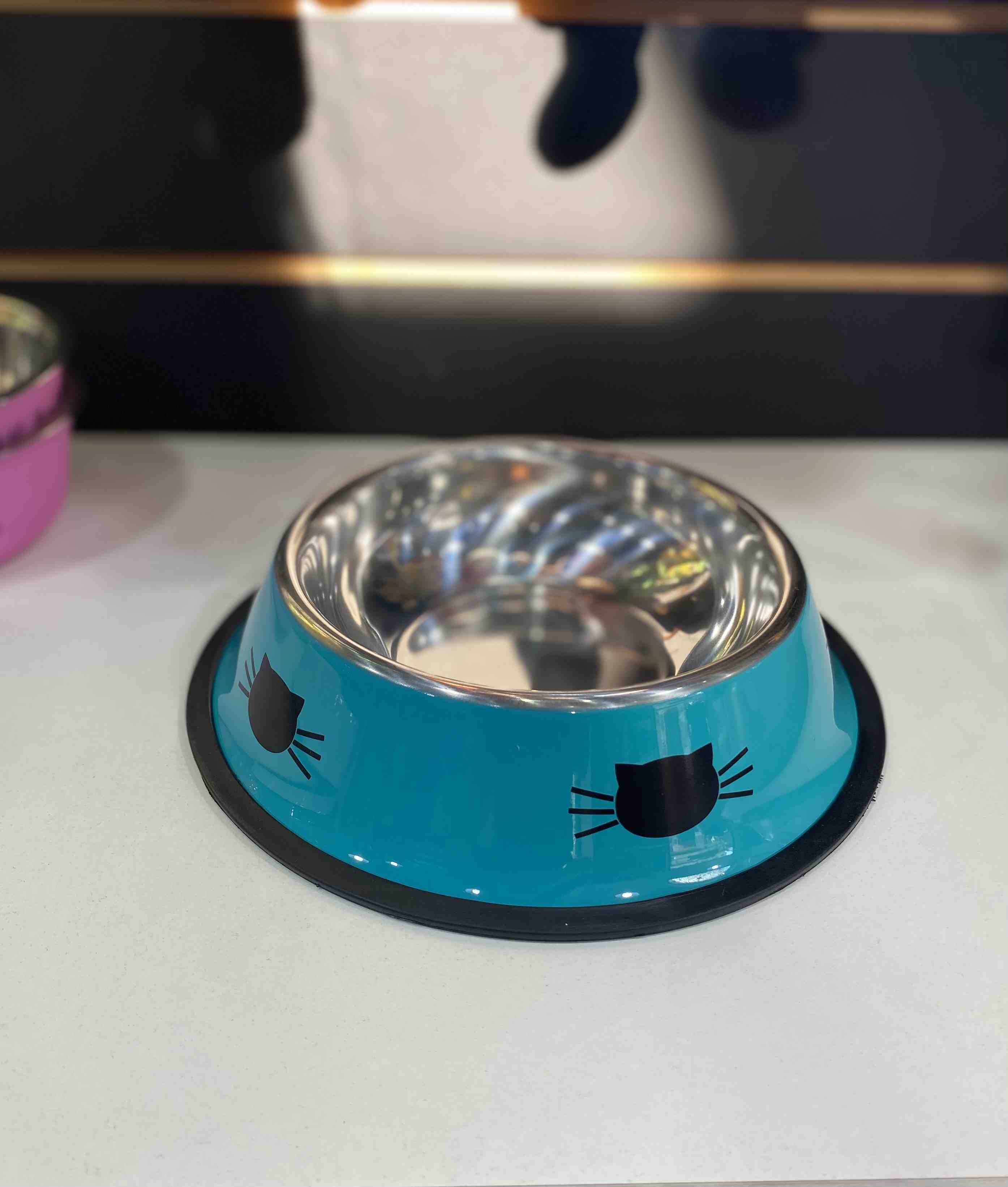 24265 COMEDERO ACERO CARA DE GATO 22CM