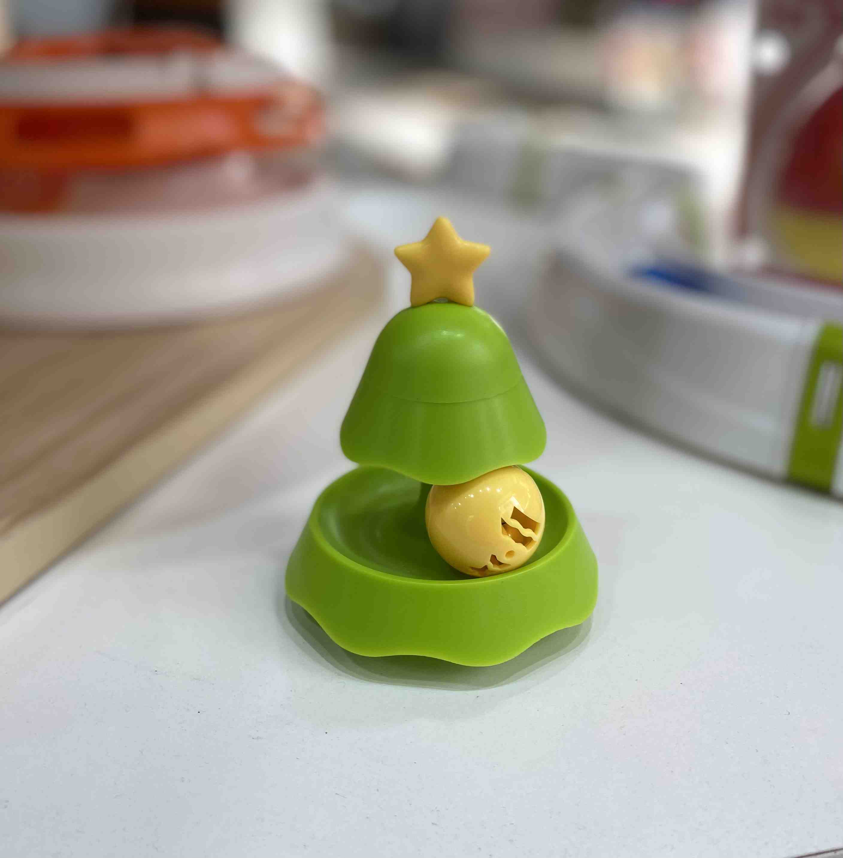 ARBOLITO INTERACTIVO CHICO  PELOTITA CON LUZ Y CATNIP