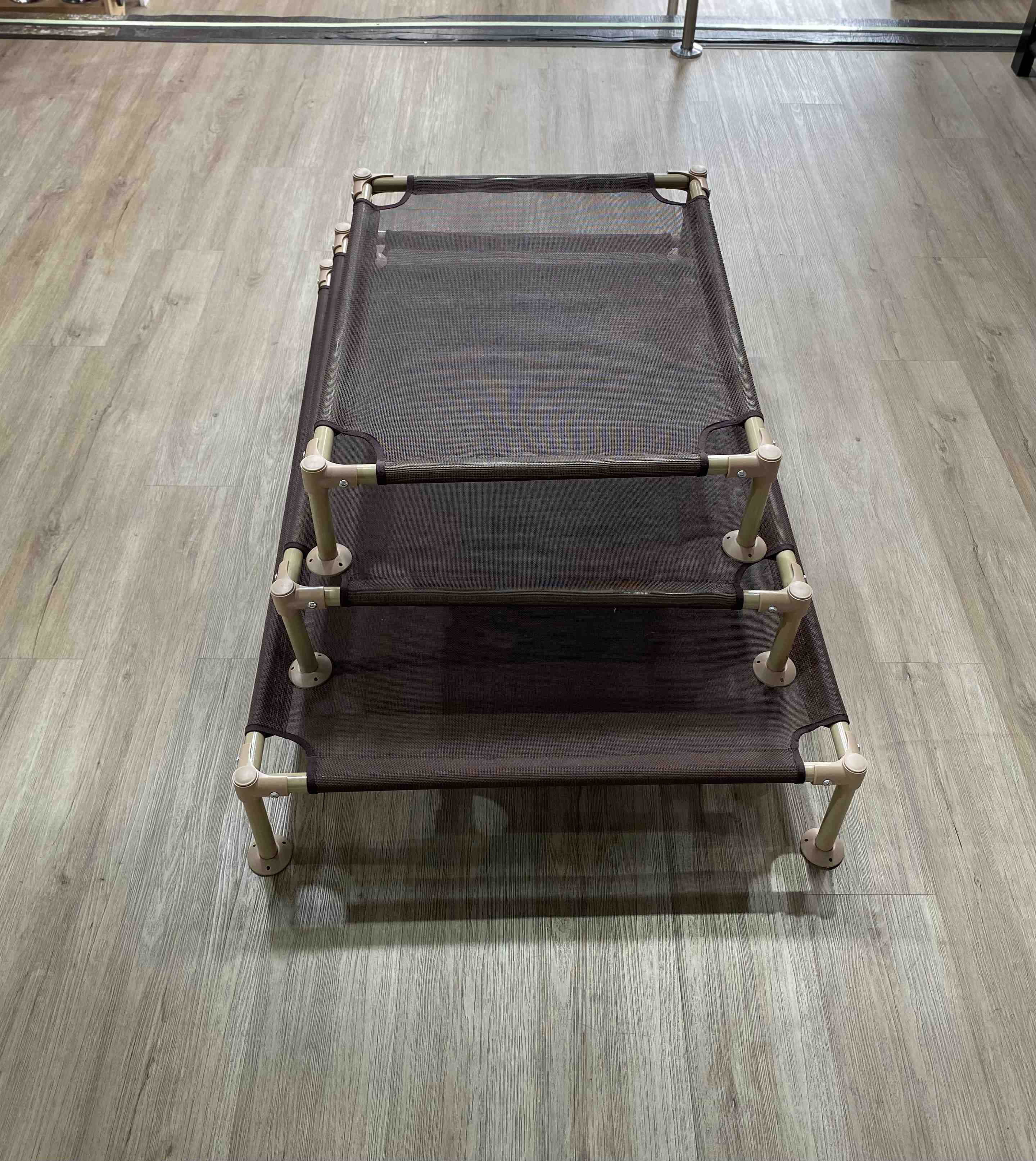 CATRE DE CAÑO MEDIDA 3  122CM X 81CM X 21 CM